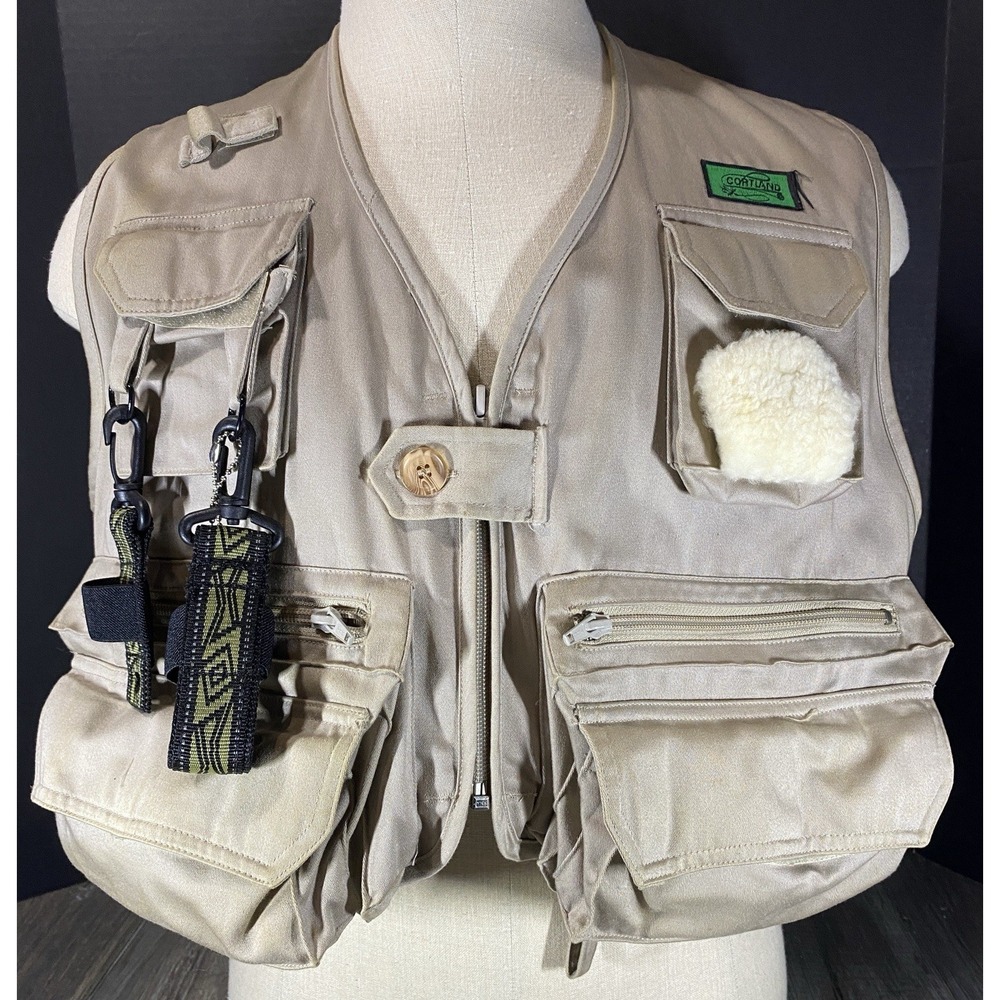 Vintage Cortland Deluxe Fly Fishing Vest Men's Large Khaki w/ Extras Lure Patch